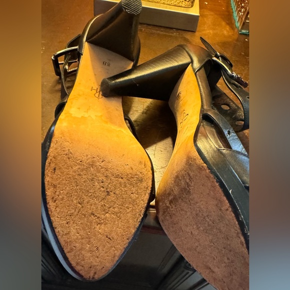 Gently worn Cole Haan. Black strappy leather sandal. Size - Picture 5 of 7